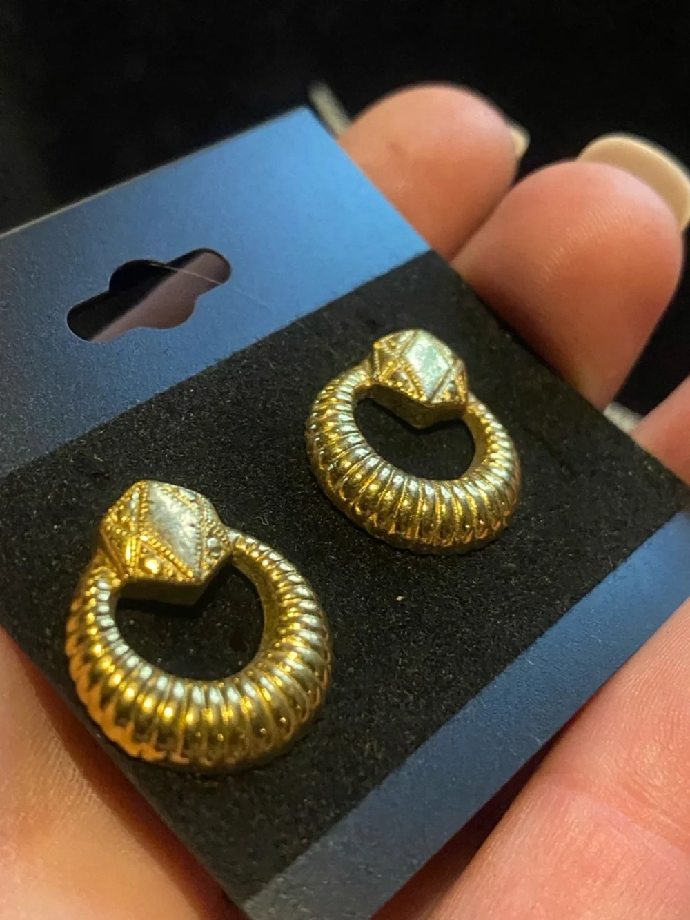 GOLD VINTAGE knocker style hoops(gold tone) - Picture 7 of 8